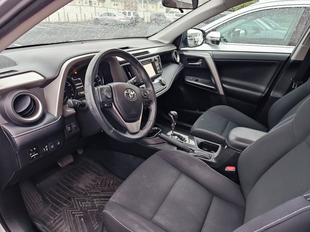 Used 2018 Toyota RAV4 Adventure w/ Cold Weather Package AWD/4WD image 7