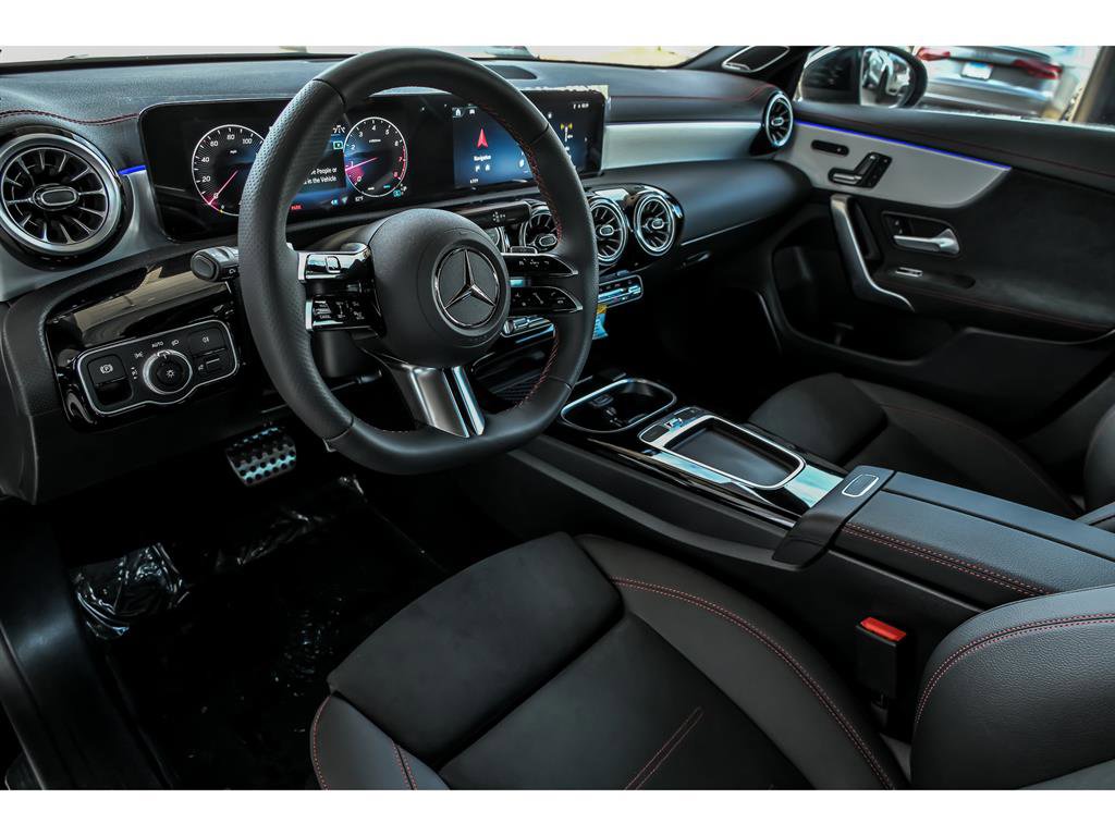 New 2025 Mercedes-Benz CLA 250 4MATIC image 8