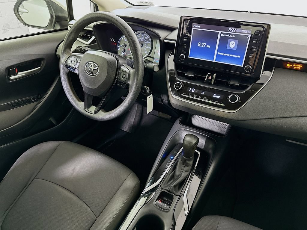 Used 2020 Toyota Corolla LE FWD image 19