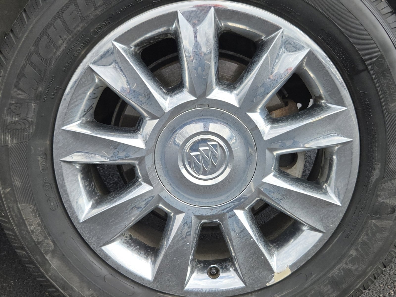 Used 2015 Buick Enclave Leather image 10