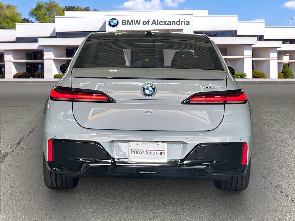 New 2026 BMW i7 eDrive50 w/ M Sport Package RWD image 6