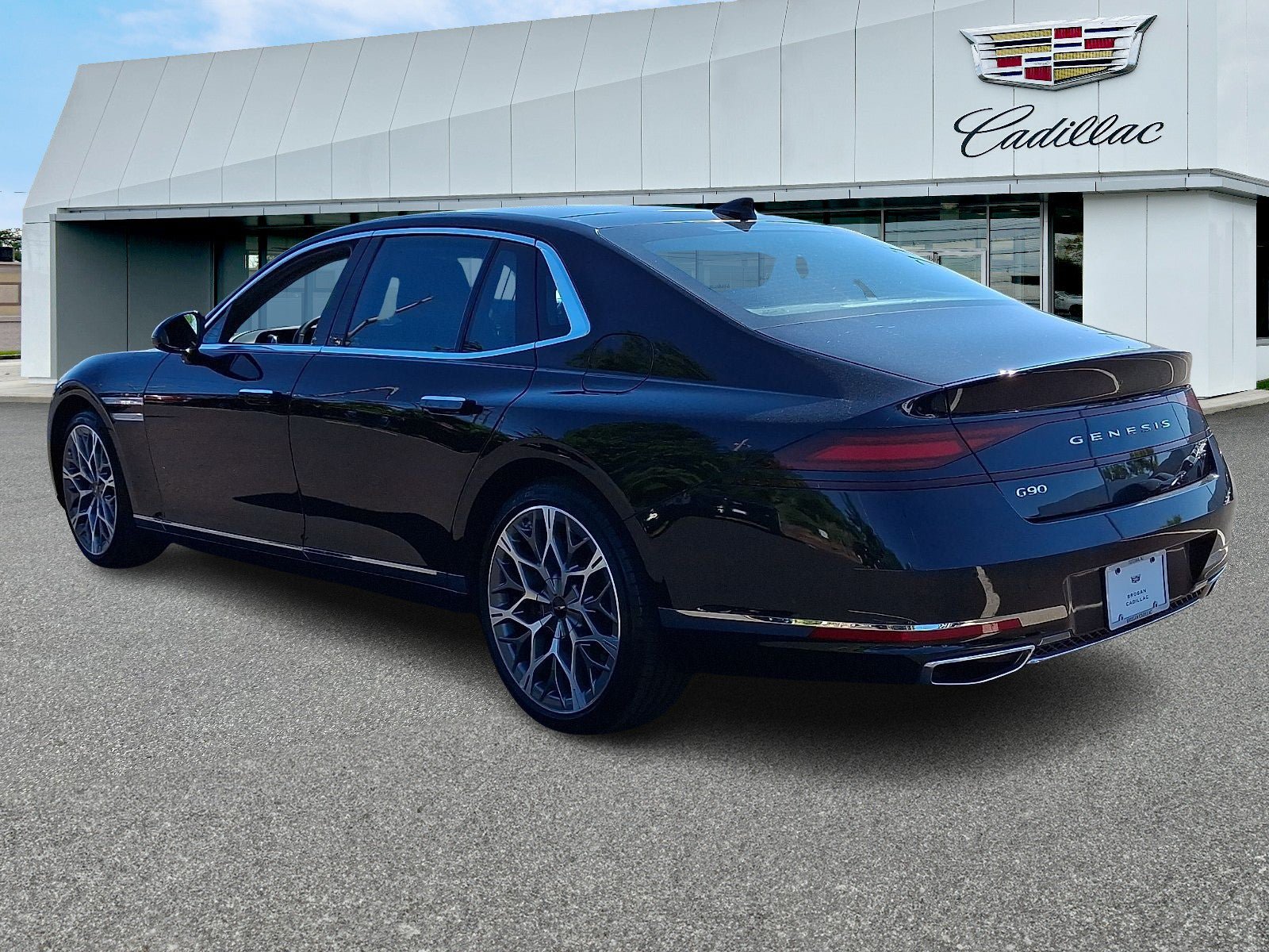 Used 2023 Genesis G90 3.5T AWD/4WD image 4