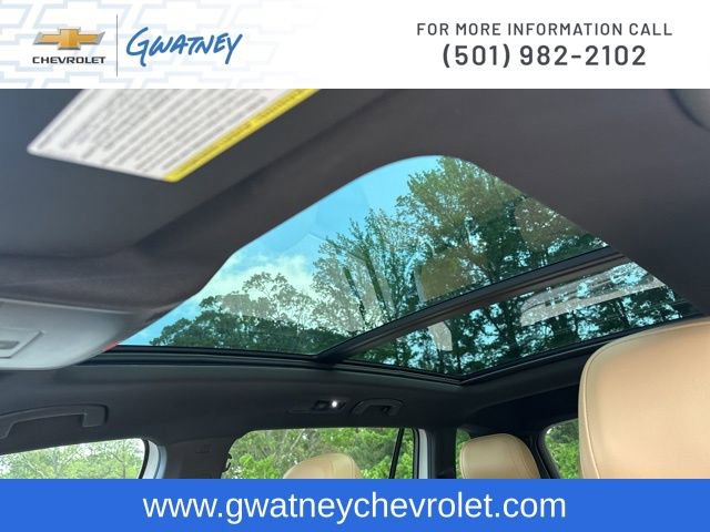 Used 2023 Volkswagen Tiguan SE w/ Panoramic Sunroof Package image 21