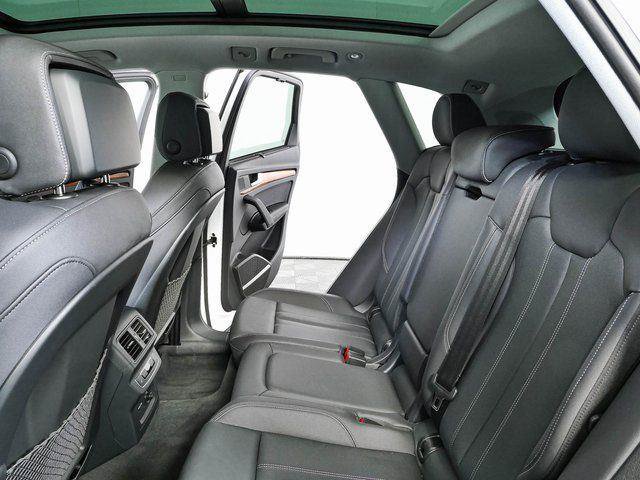 Used 2023 Audi Q5 2.0T Prestige AWD/4WD image 22