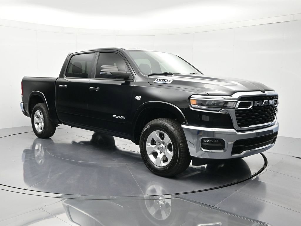 New 2026 RAM 1500 4x4 Crew Cab image 3