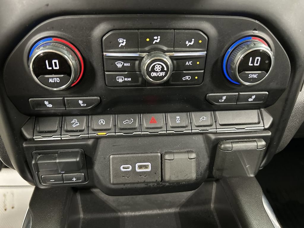 Used 2020 Chevrolet Silverado 1500 RST AWD/4WD image 16