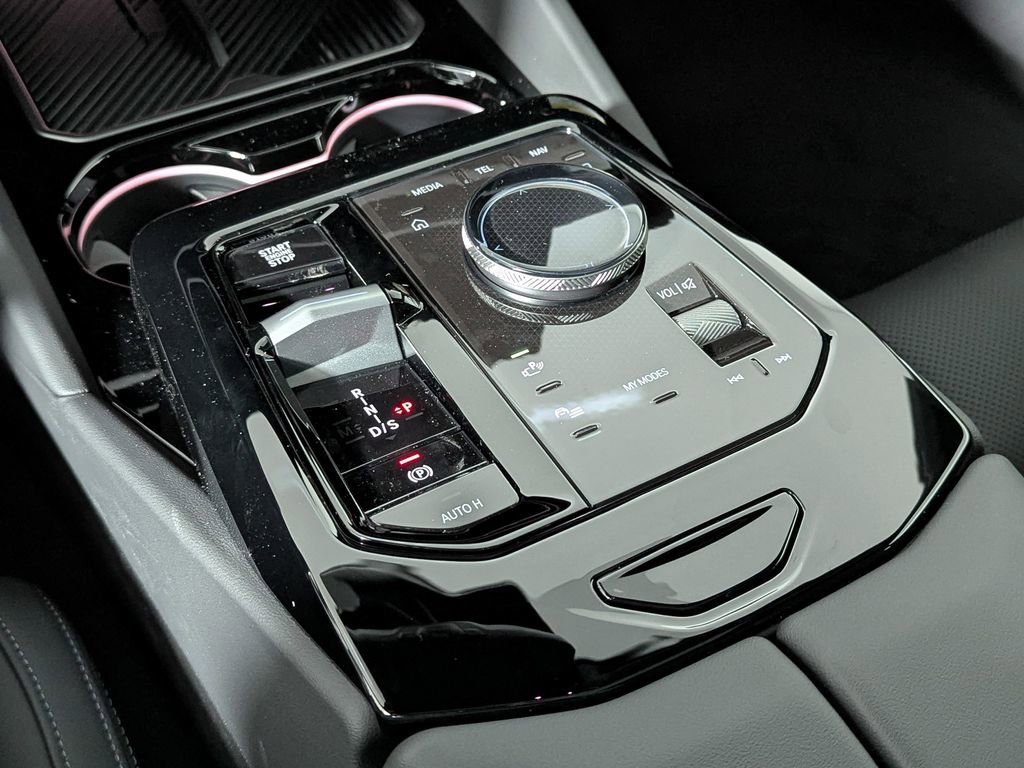 New 2026 BMW 530i xDrive w/ Premium Package image 29