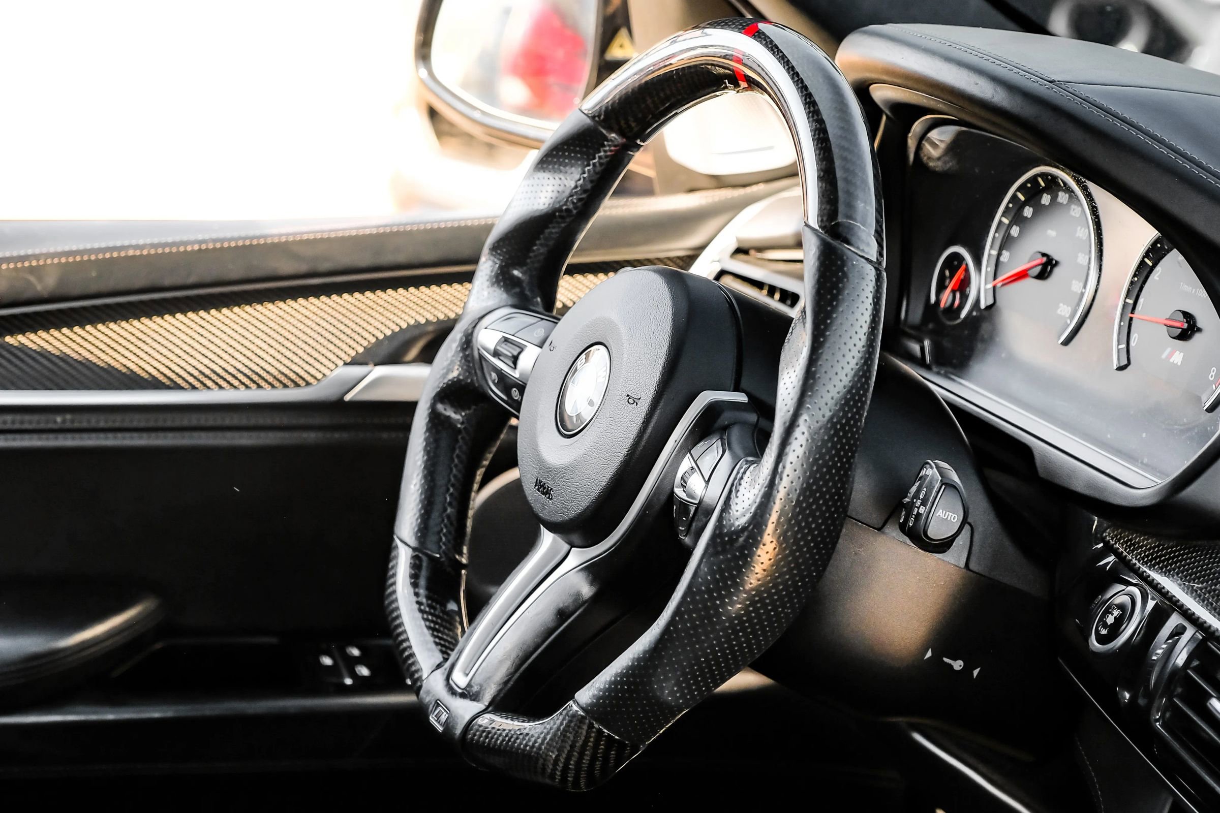 Used 2016 BMW X5 M image 21