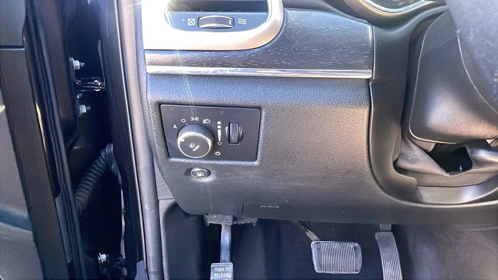 Used 2015 Jeep Grand Cherokee Limited image 26