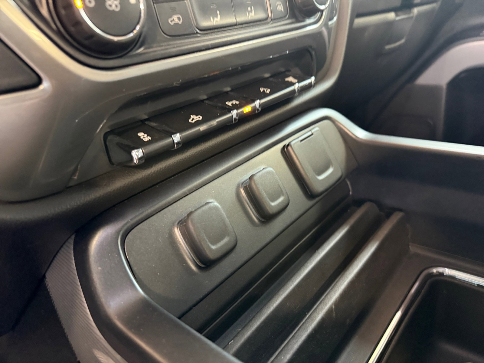 Used 2016 Chevrolet Silverado 2500 LT w/ Midnight Edition image 16