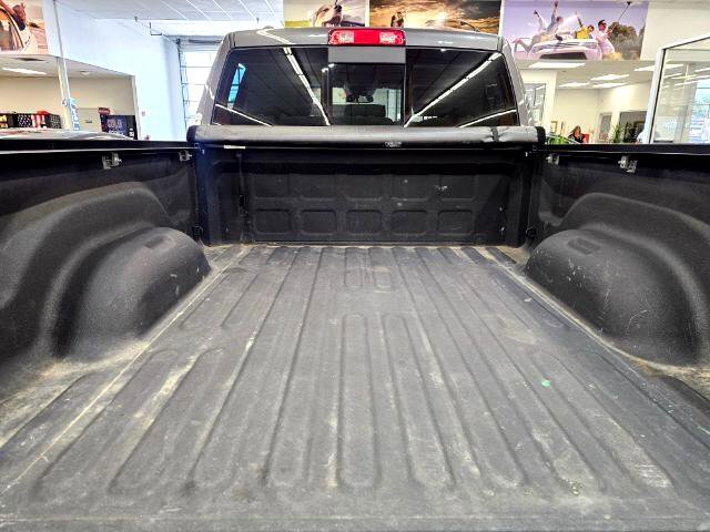 Used 2019 RAM 1500 Classic SLT image 37