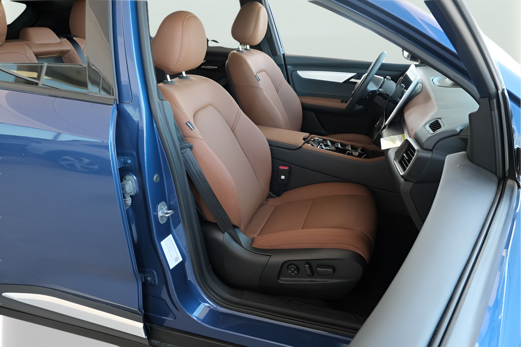 New 2025 VinFast VF 8 Plus AWD/4WD image 22