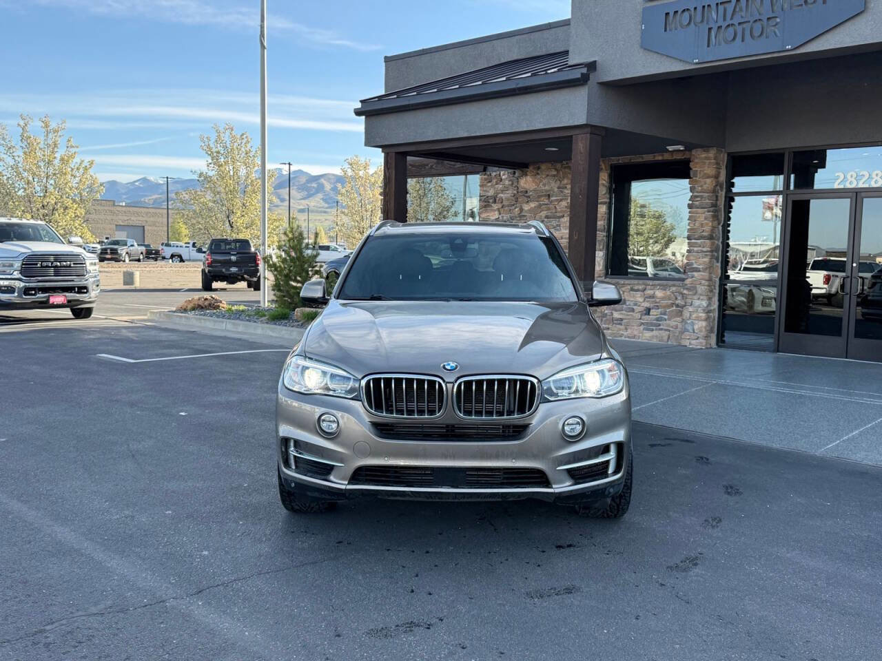 Used 2018 BMW X5 xDrive40e w/ Driving Assistance Package image 2