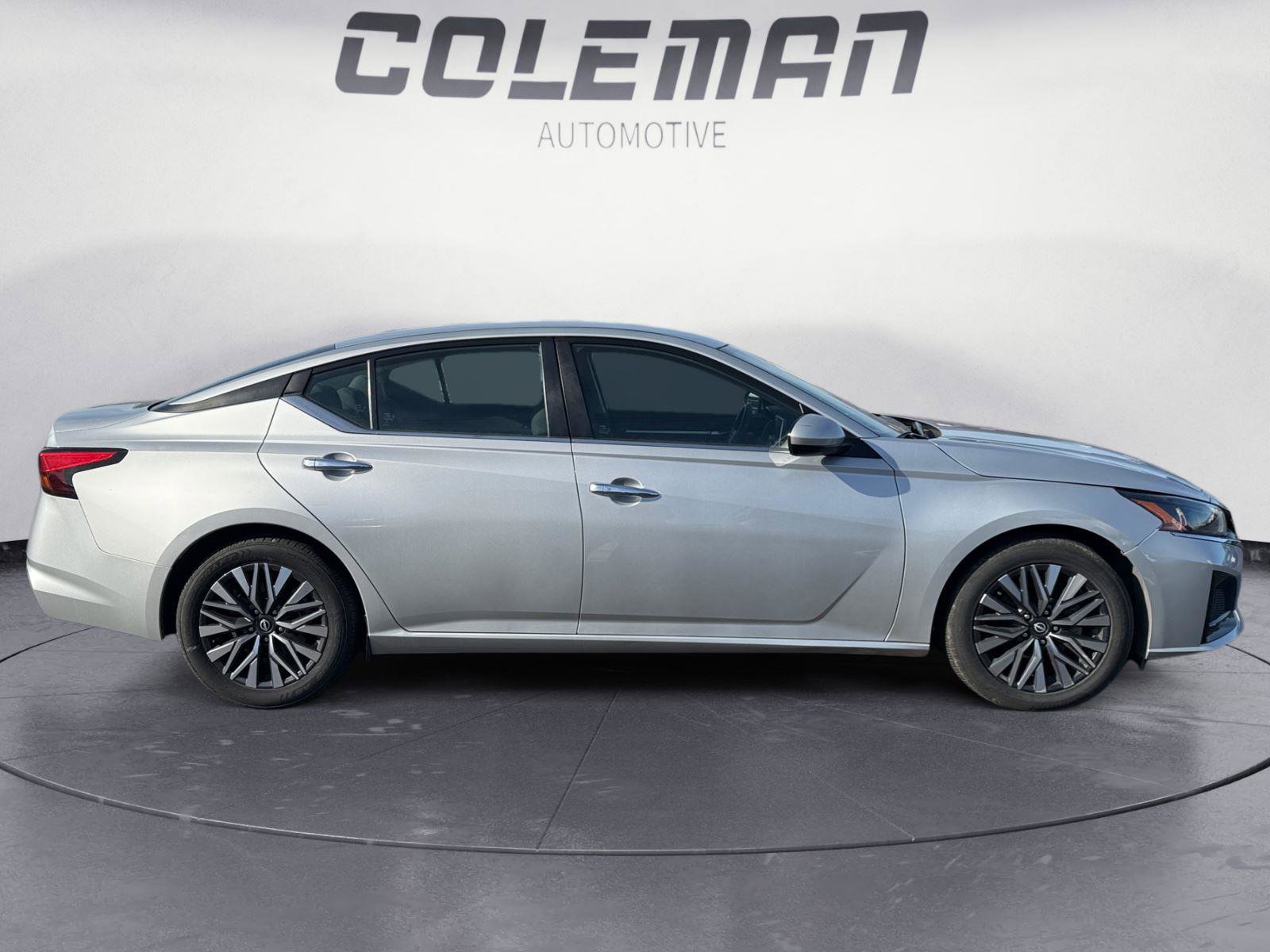 Used 2023 Nissan Altima 2.5 SV image 6