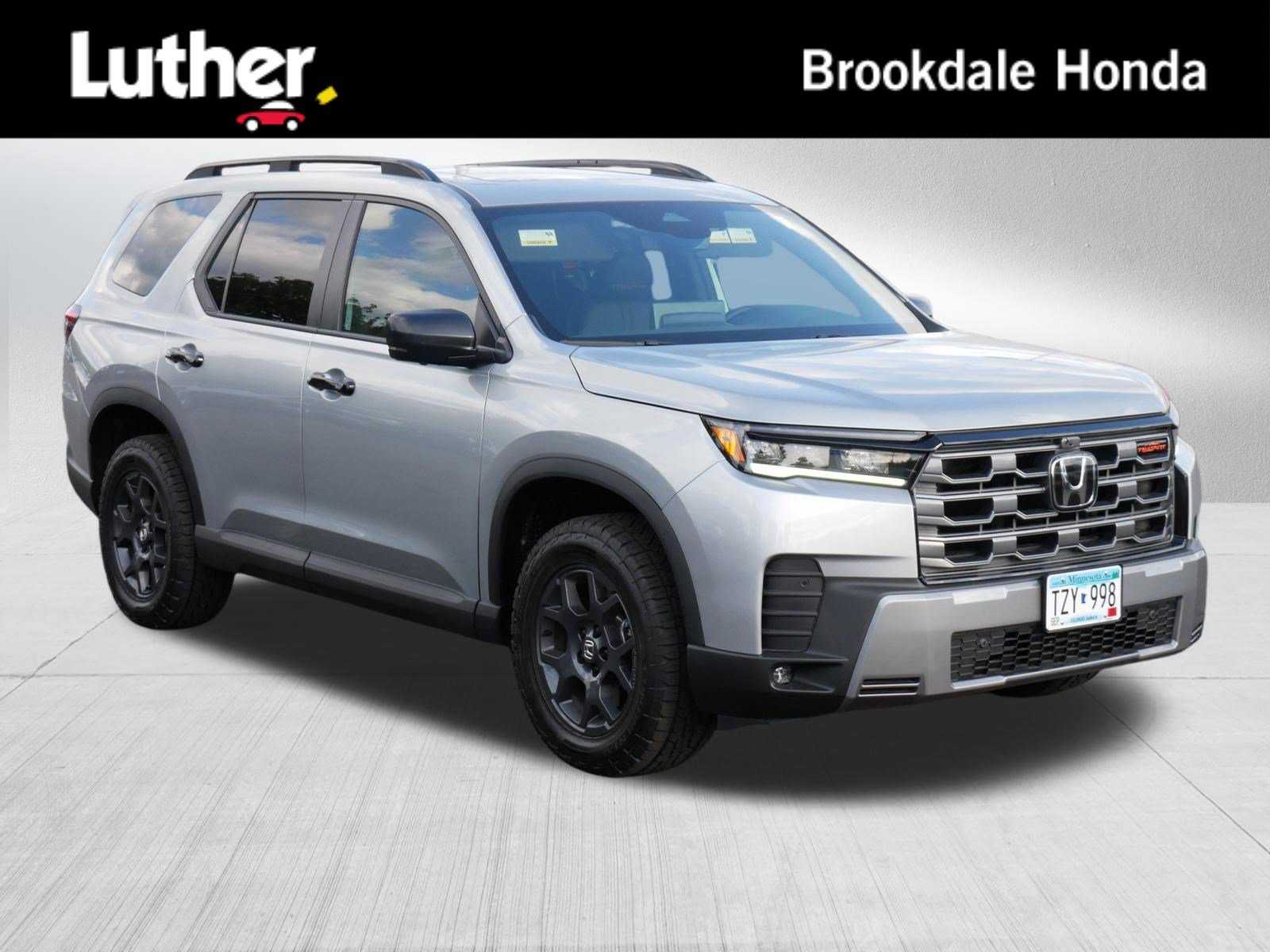 Certified 2026 Honda Pilot TrailSport image 1