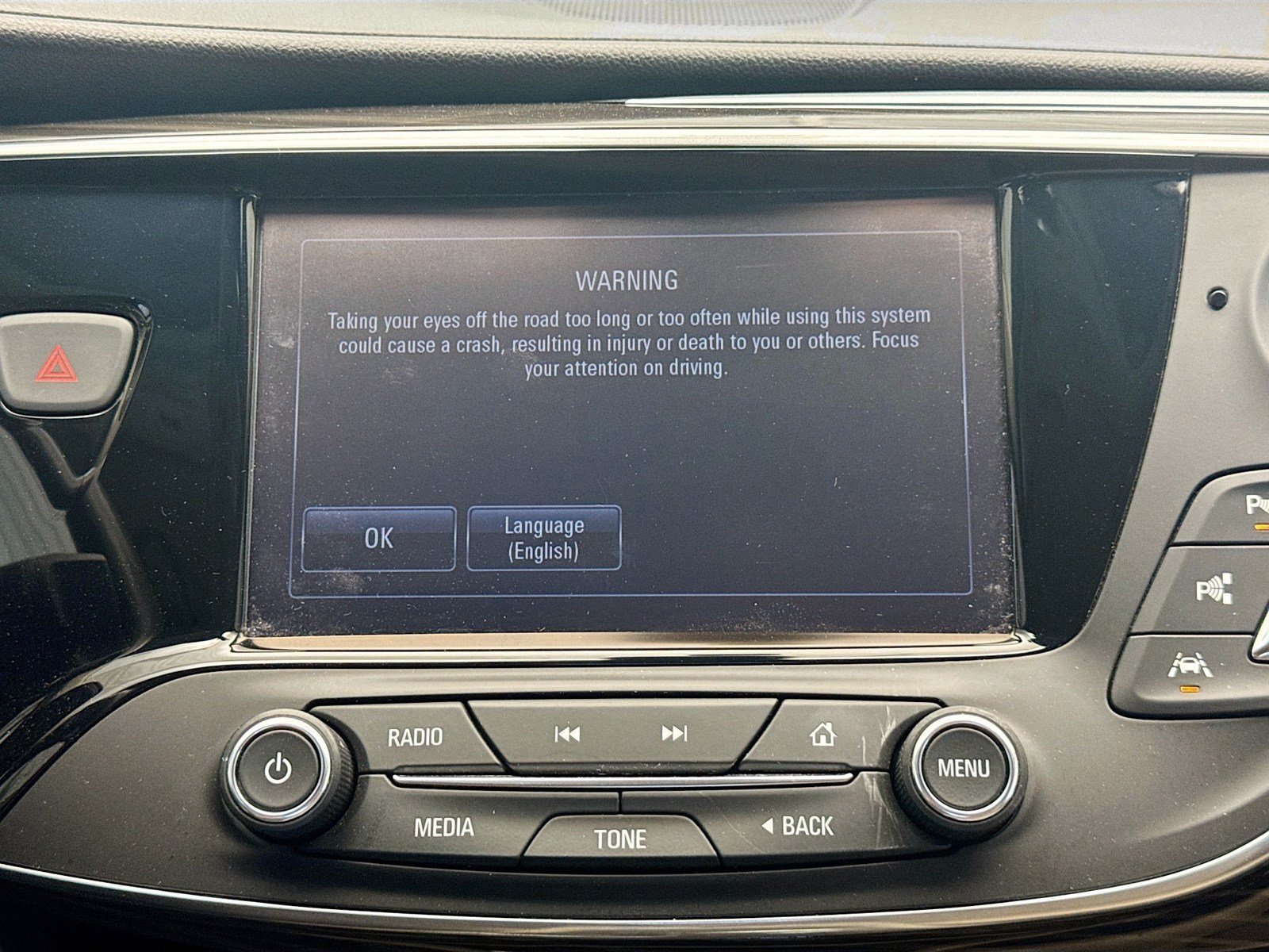 Used 2019 Buick Envision Premium AWD/4WD image 9