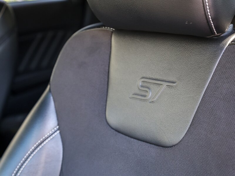 Used 2019 Ford Edge ST w/ Equipment Group 401A AWD/4WD image 23