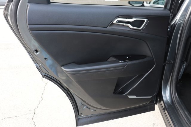 Used 2024 Kia Sportage EX image 12