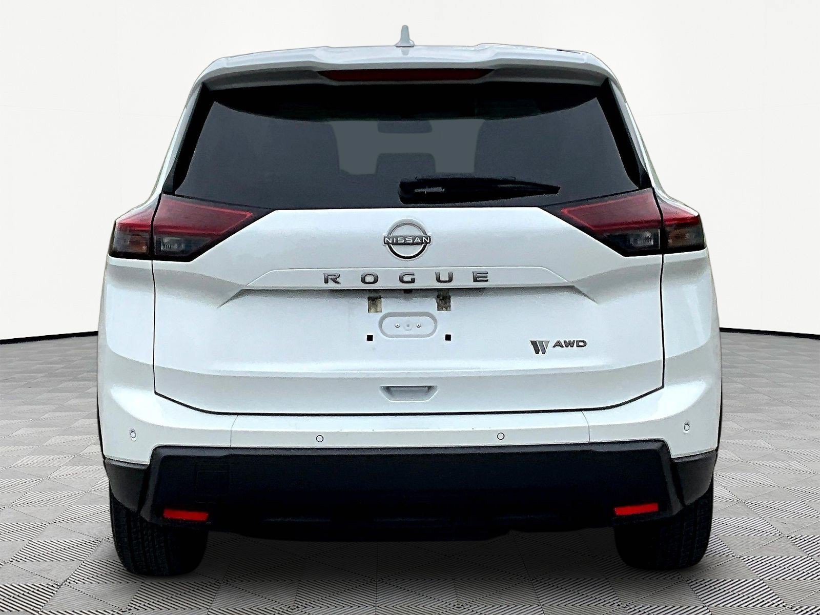 Used 2025 Nissan Rogue SV AWD/4WD image 5