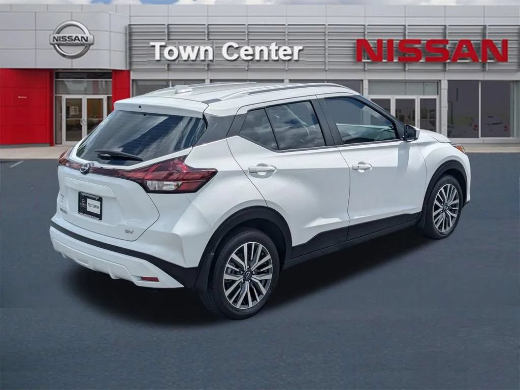 Certified 2024 Nissan Kicks SV FWD image 7