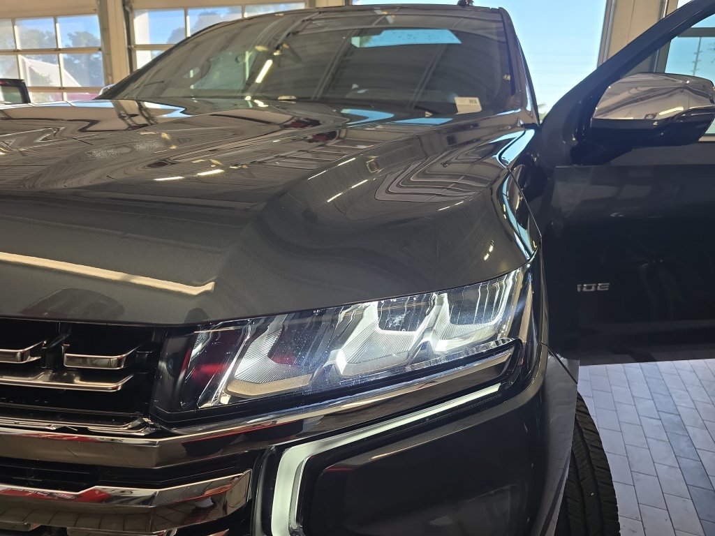 Used 2021 Chevrolet Tahoe Premier AWD/4WD image 38
