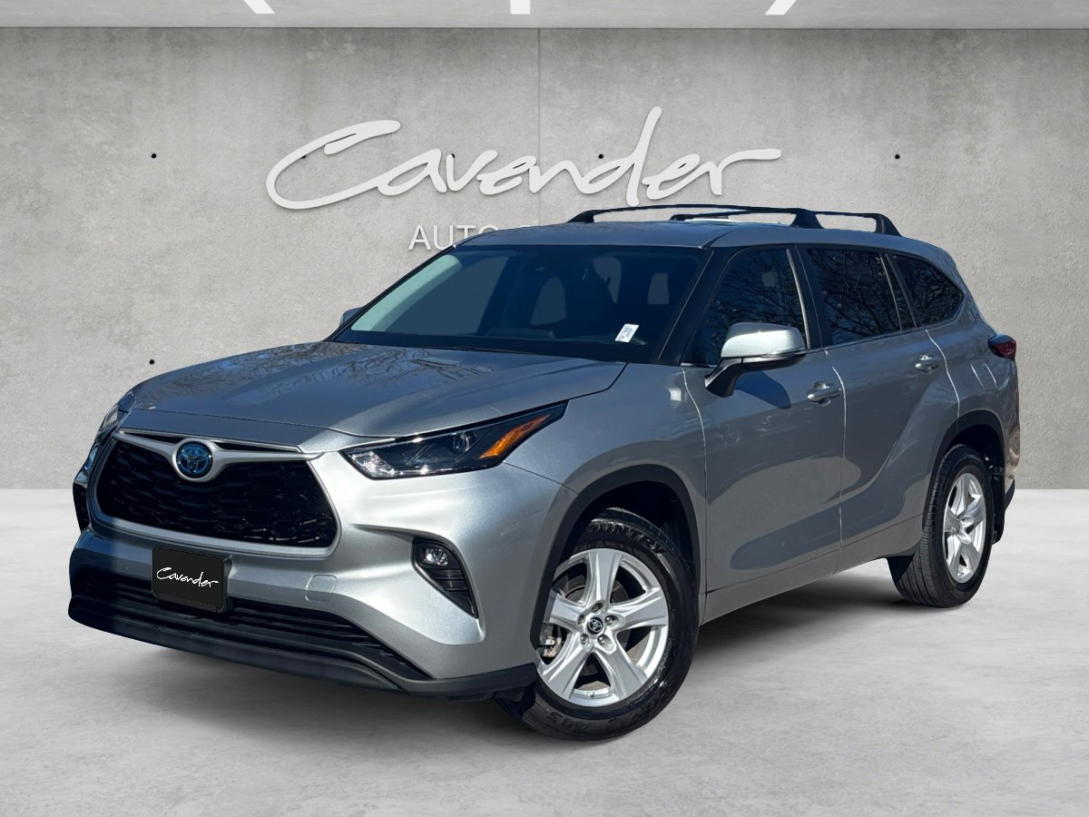 Used 2023 Toyota Highlander LE image 1