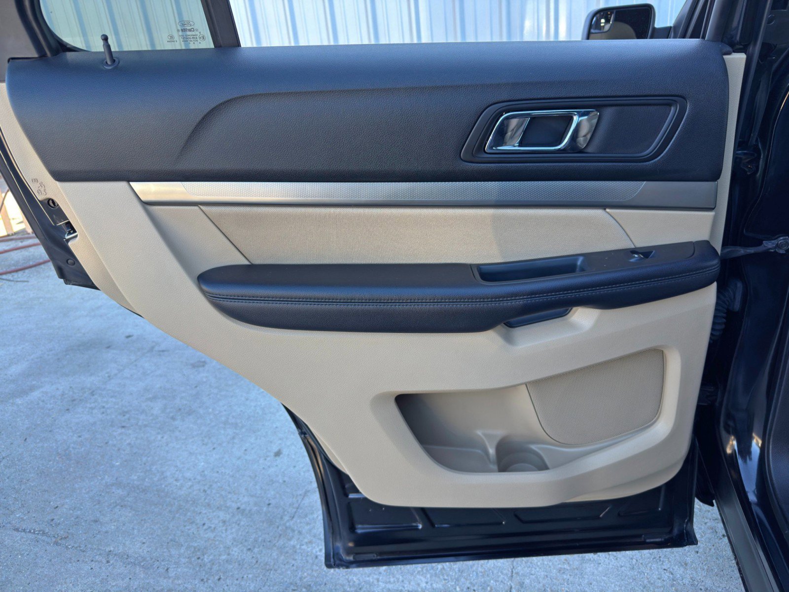 Used 2017 Ford Explorer FWD image 35