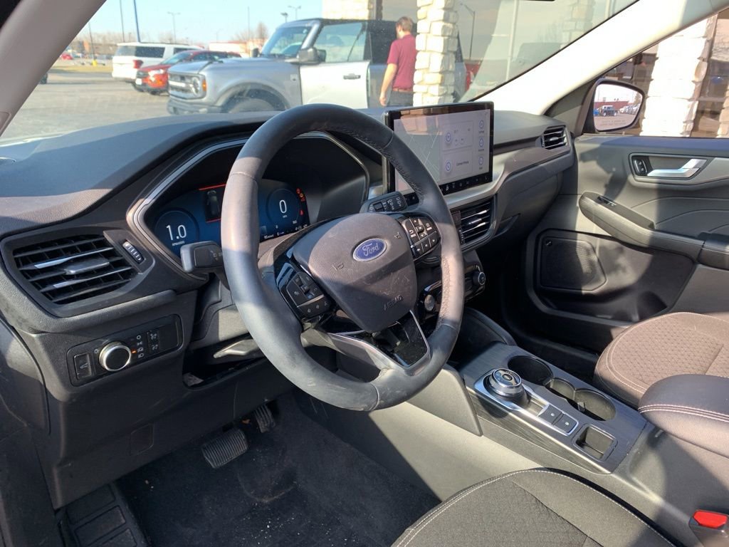 Used 2024 Ford Escape Active w/ Tech Pack #2 AWD/4WD image 16