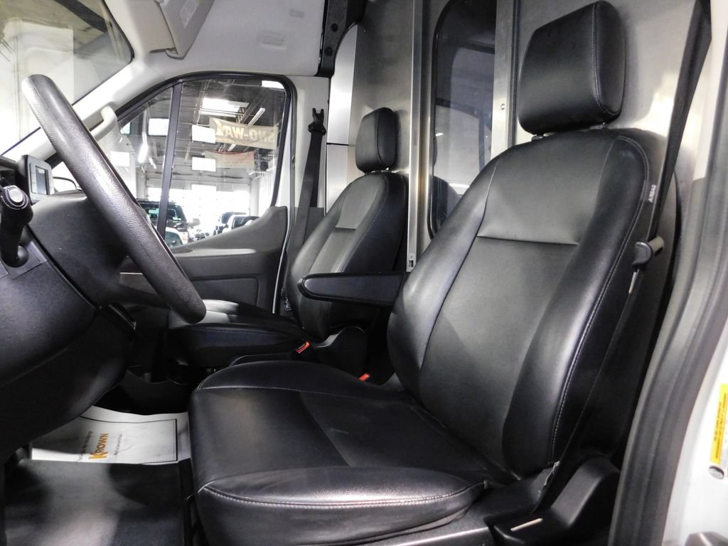 Used 2022 Ford Transit 250 148 High Roof AWD image 47