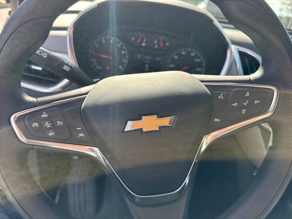 Used 2021 Chevrolet Equinox LS w/ LS Convenience Package image 18