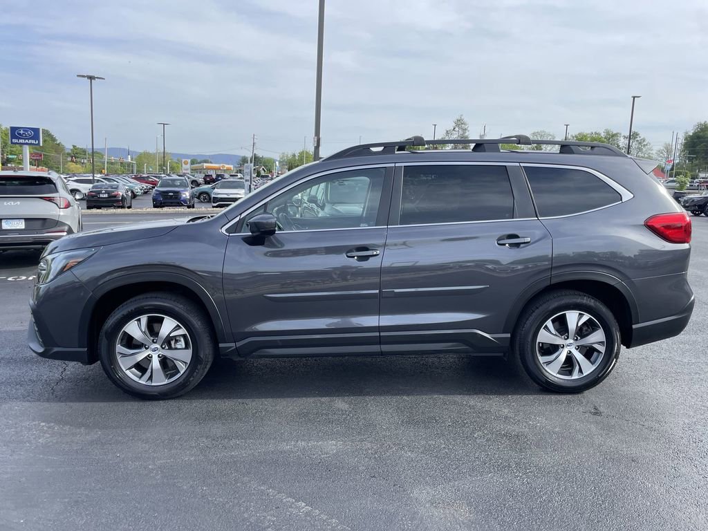 Used 2025 Subaru Ascent Premium w/ Popular Package #2 image 3
