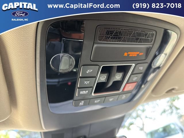 Used 2025 Kia Carnival SX FWD image 33
