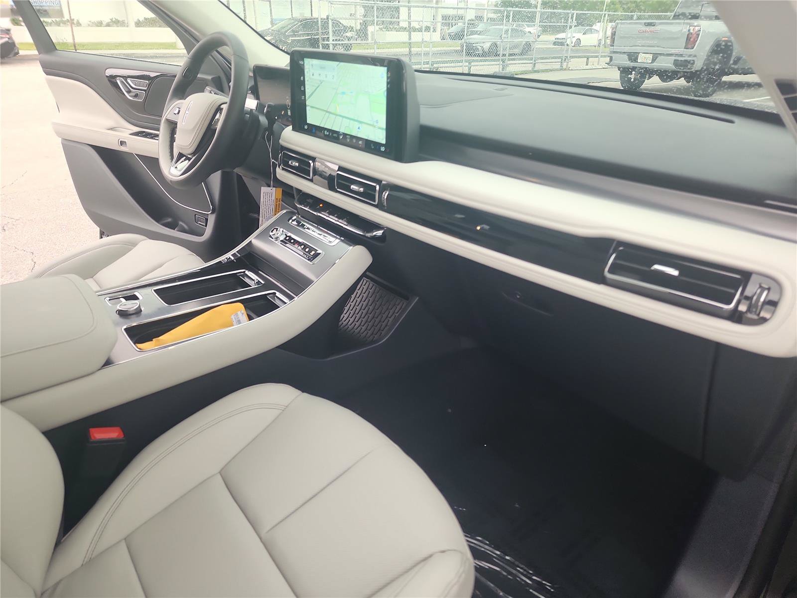 New 2026 Lincoln Aviator 2WD image 27