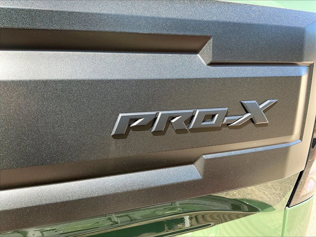 New 2027 Nissan Frontier PRO-4X w/ Pro Convenience Package RWD image 9