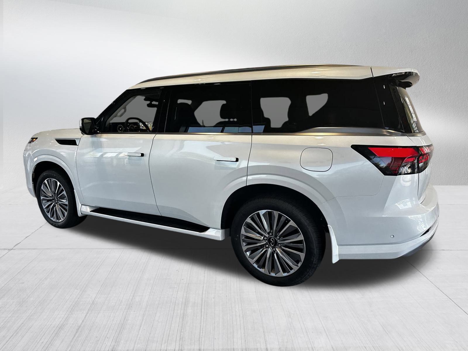 New 2026 INFINITI QX80 Autograph w/ Premium Cargo Package image 3