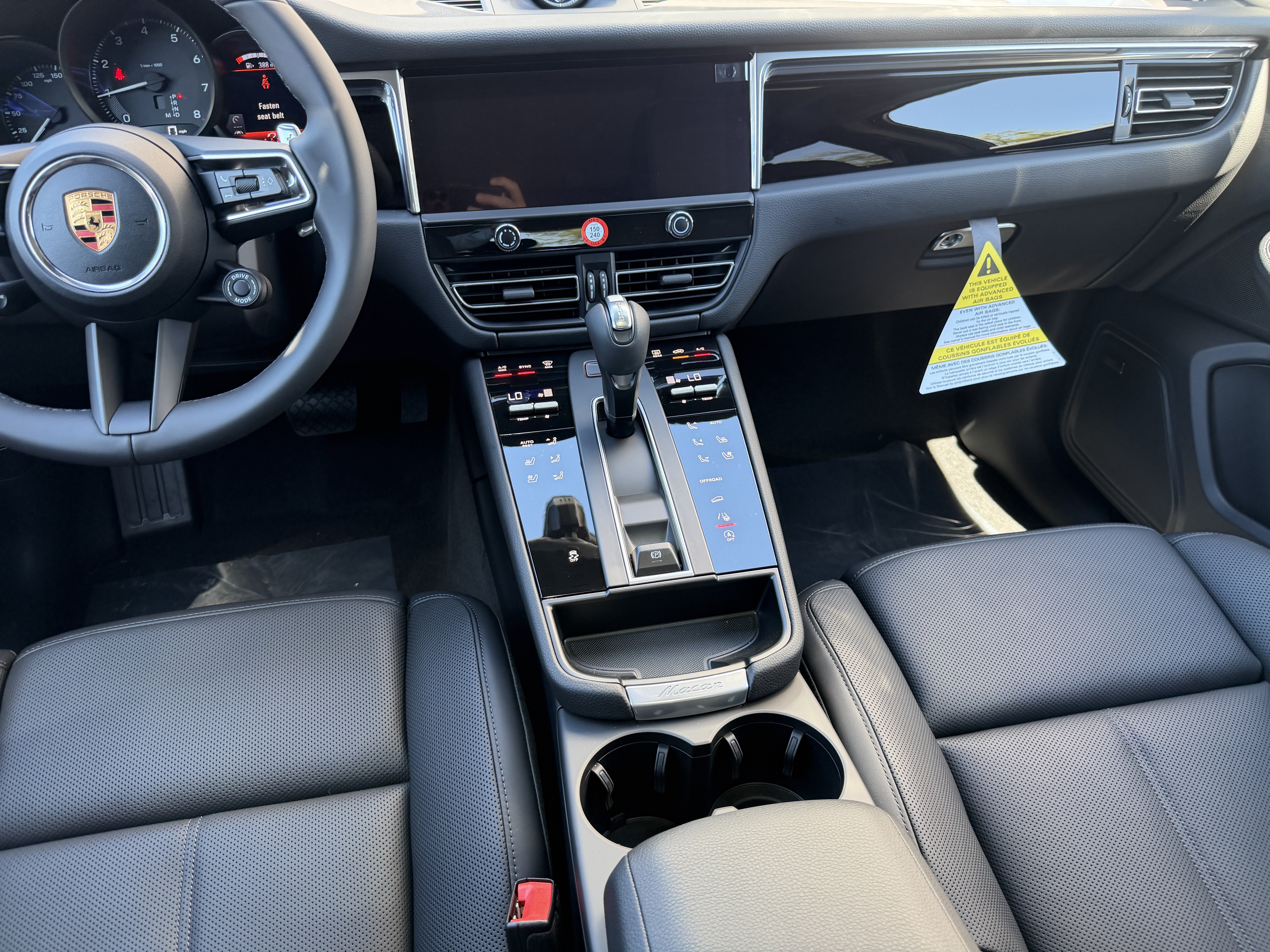 New 2026 Porsche Macan AWD/4WD image 16