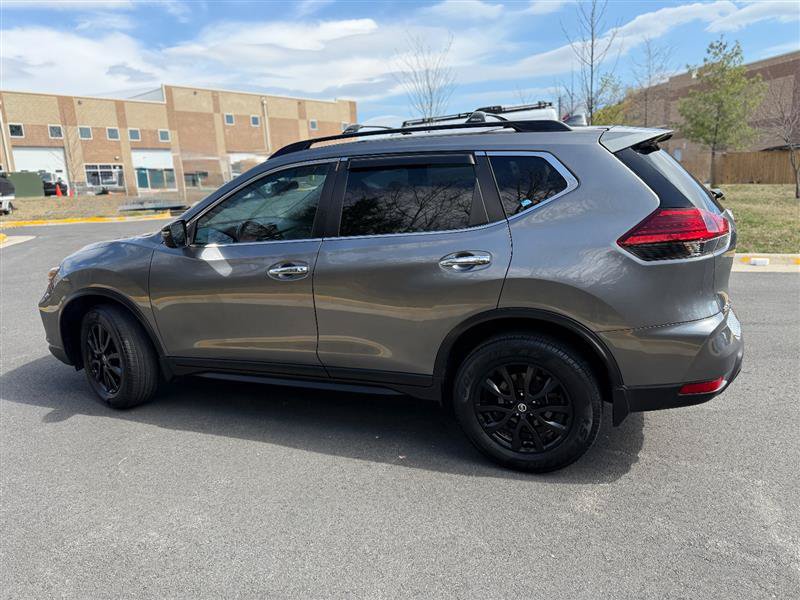 Used 2017 Nissan Rogue SV w/ Midnight Edition AWD/4WD image 12