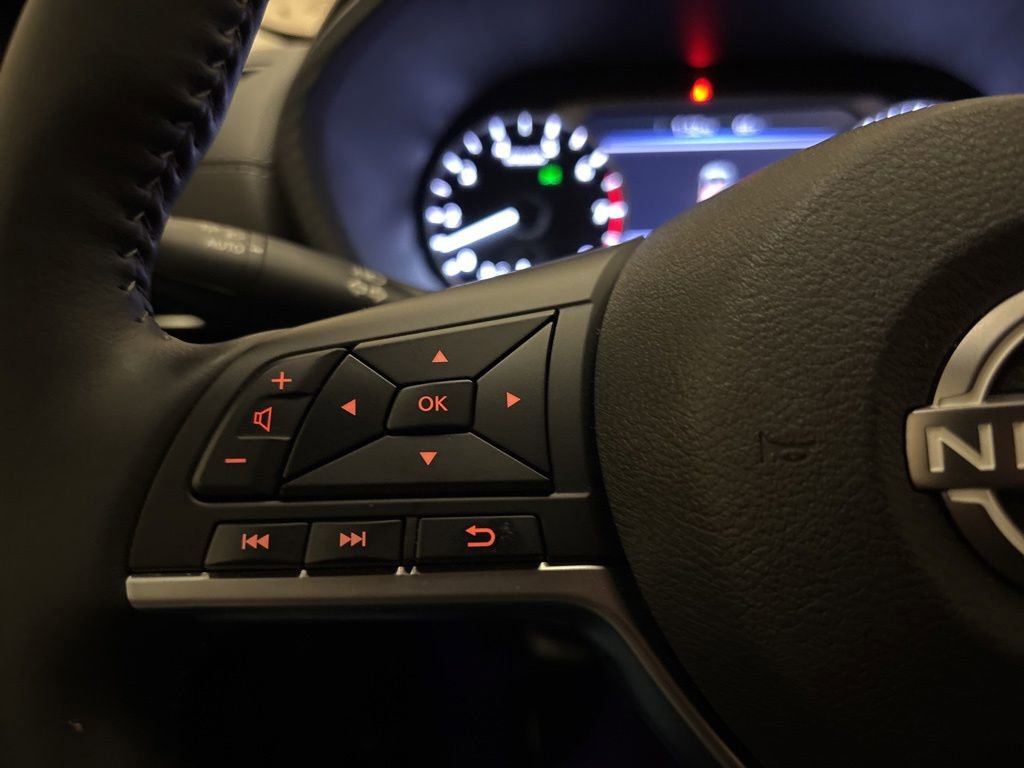 Used 2025 Nissan Sentra SV w/ All-Weather Package FWD image 16