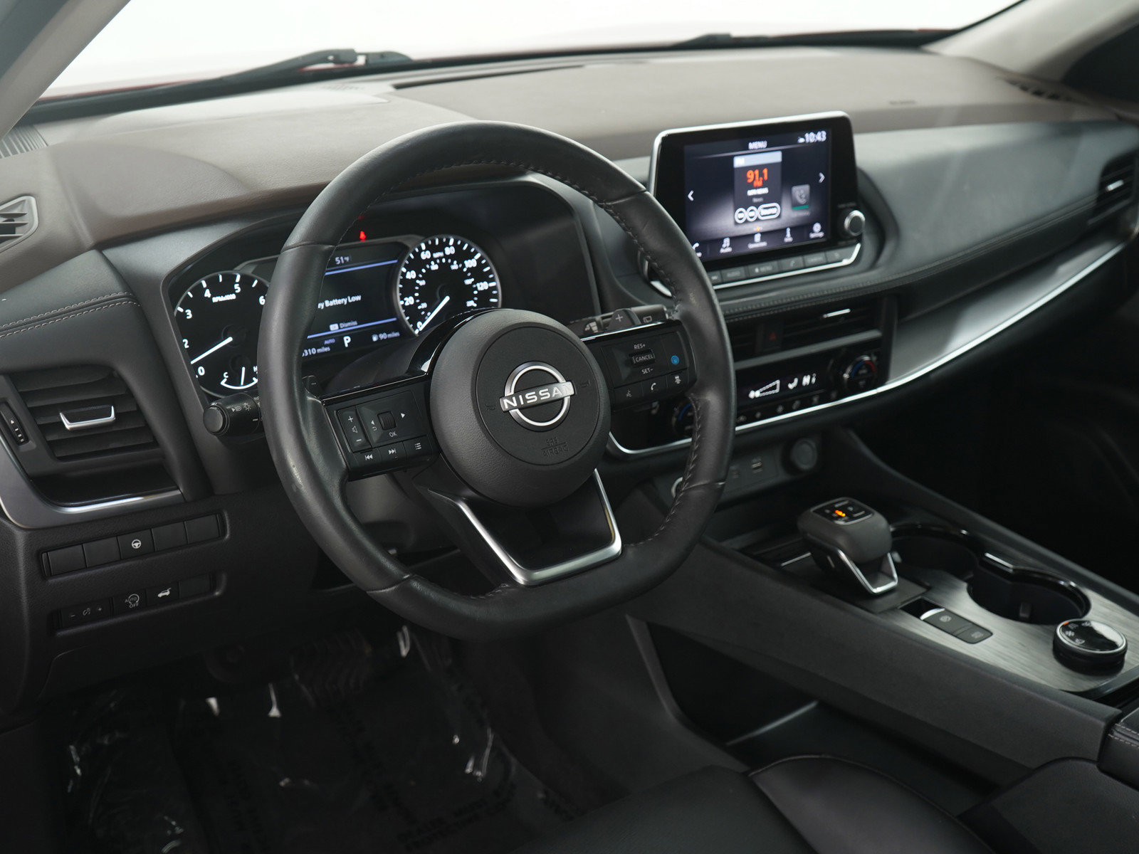 Used 2023 Nissan Rogue SV w/ SV Premium B Package image 24