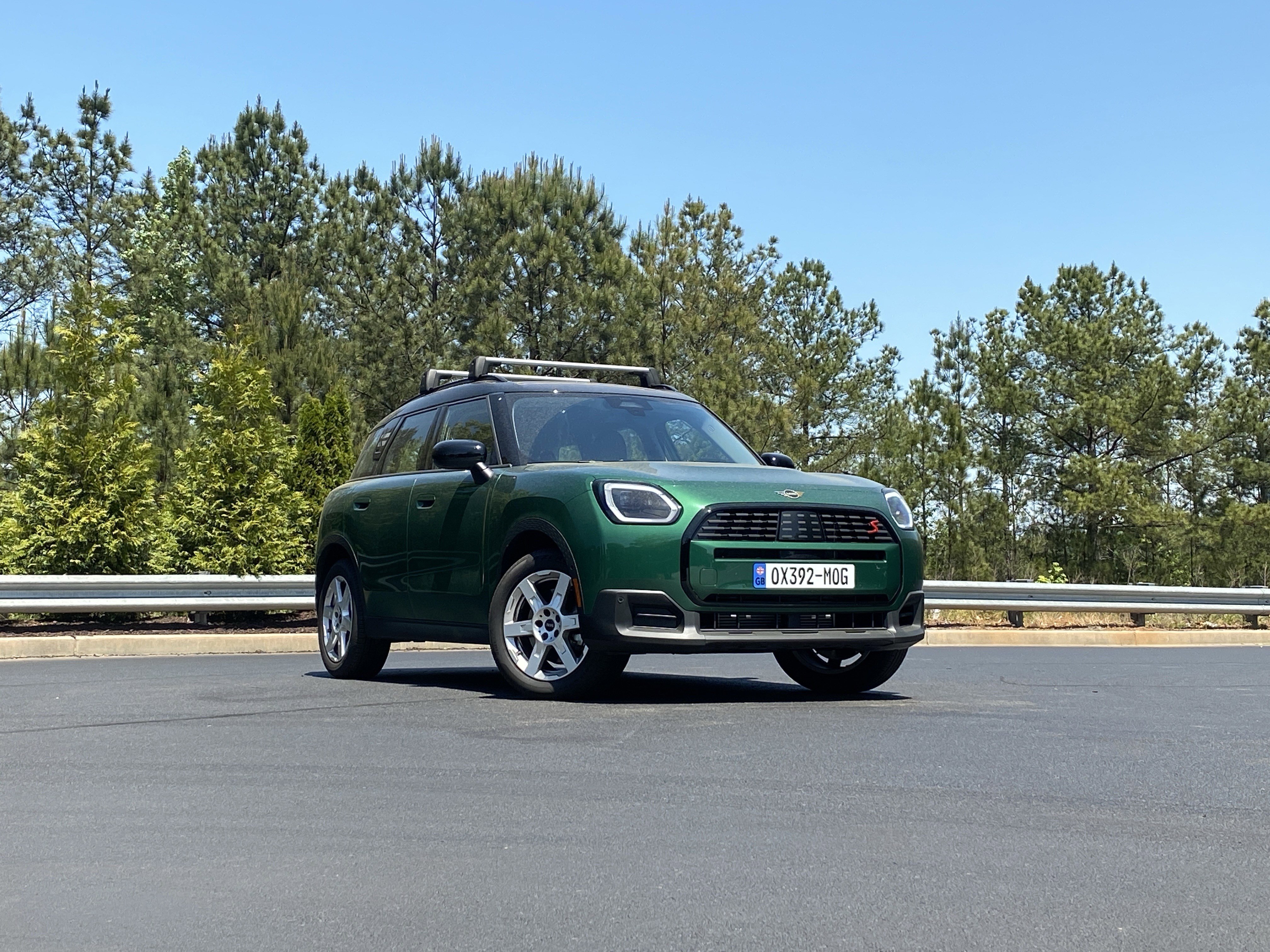 Used 2025 MINI Cooper Countryman S video 2
