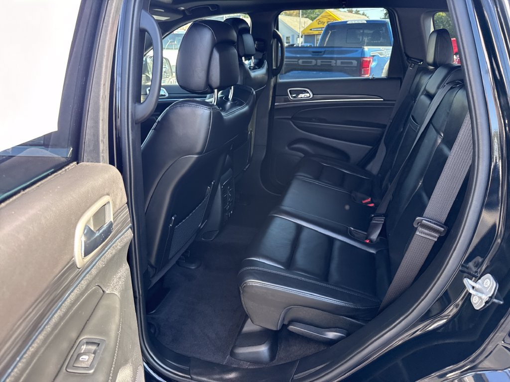 Used 2022 Jeep Grand Cherokee Limited AWD/4WD image 16