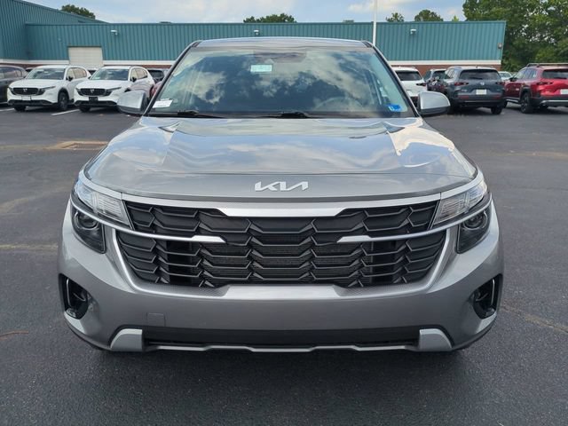 Used 2026 Kia Seltos LX FWD image 9