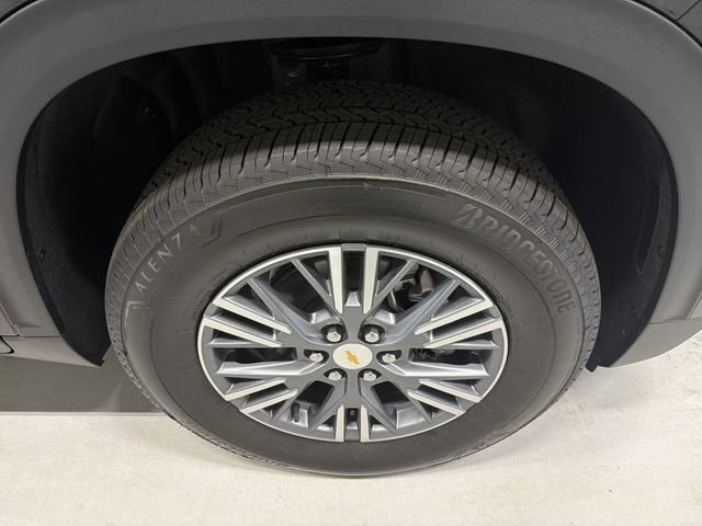 New 2026 Chevrolet Traverse LT w/ Driver Confidence Package FWD image 14