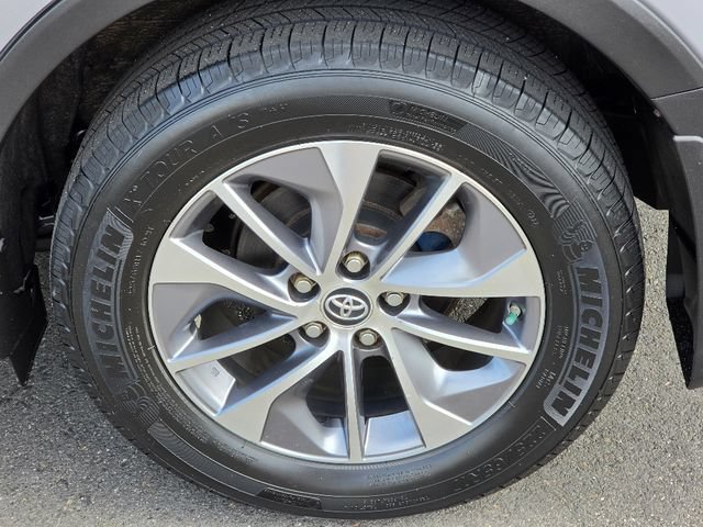 Used 2017 Toyota RAV4 XLE w/ Convenience Package AWD/4WD image 15