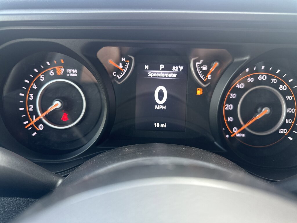 New 2025 Jeep Gladiator Sport image 19