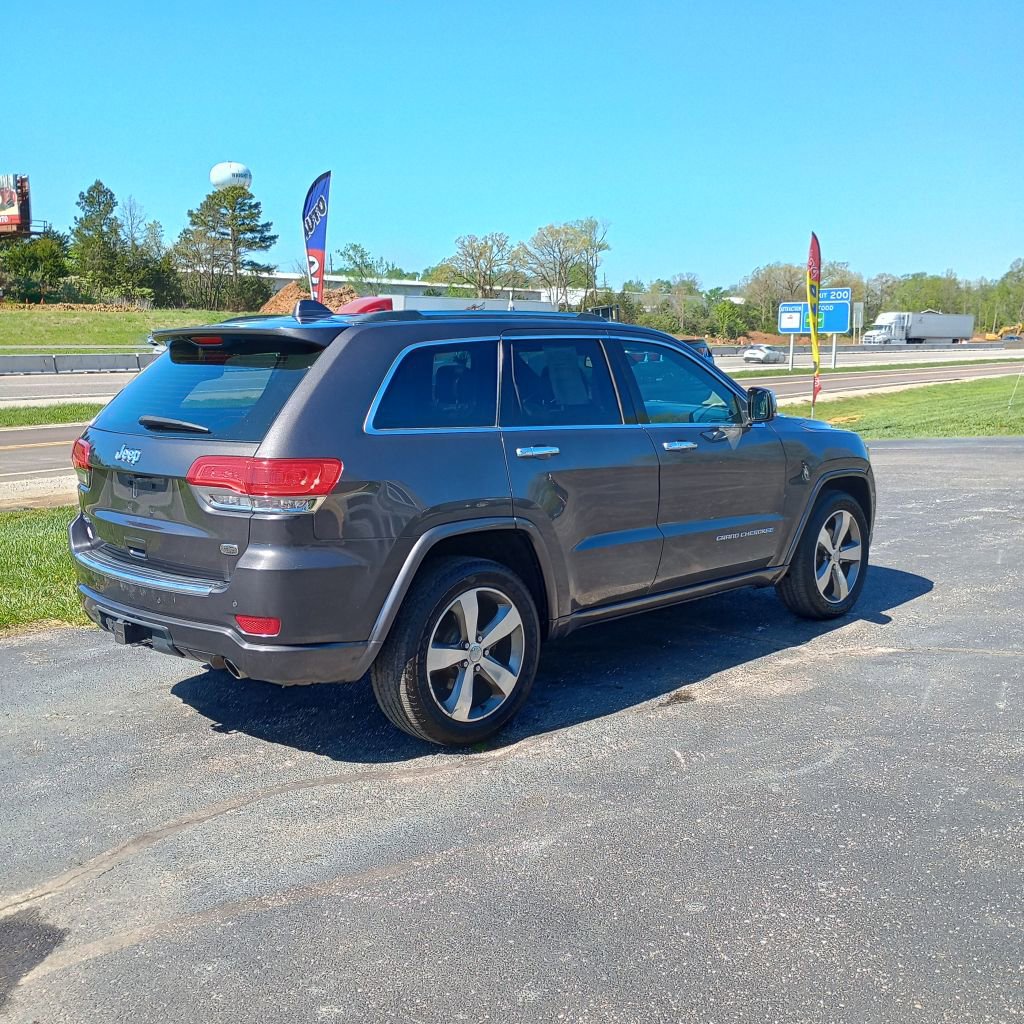 Used 2015 Jeep Grand Cherokee Overland w/ Advanced Technology Group AWD/4WD image 5