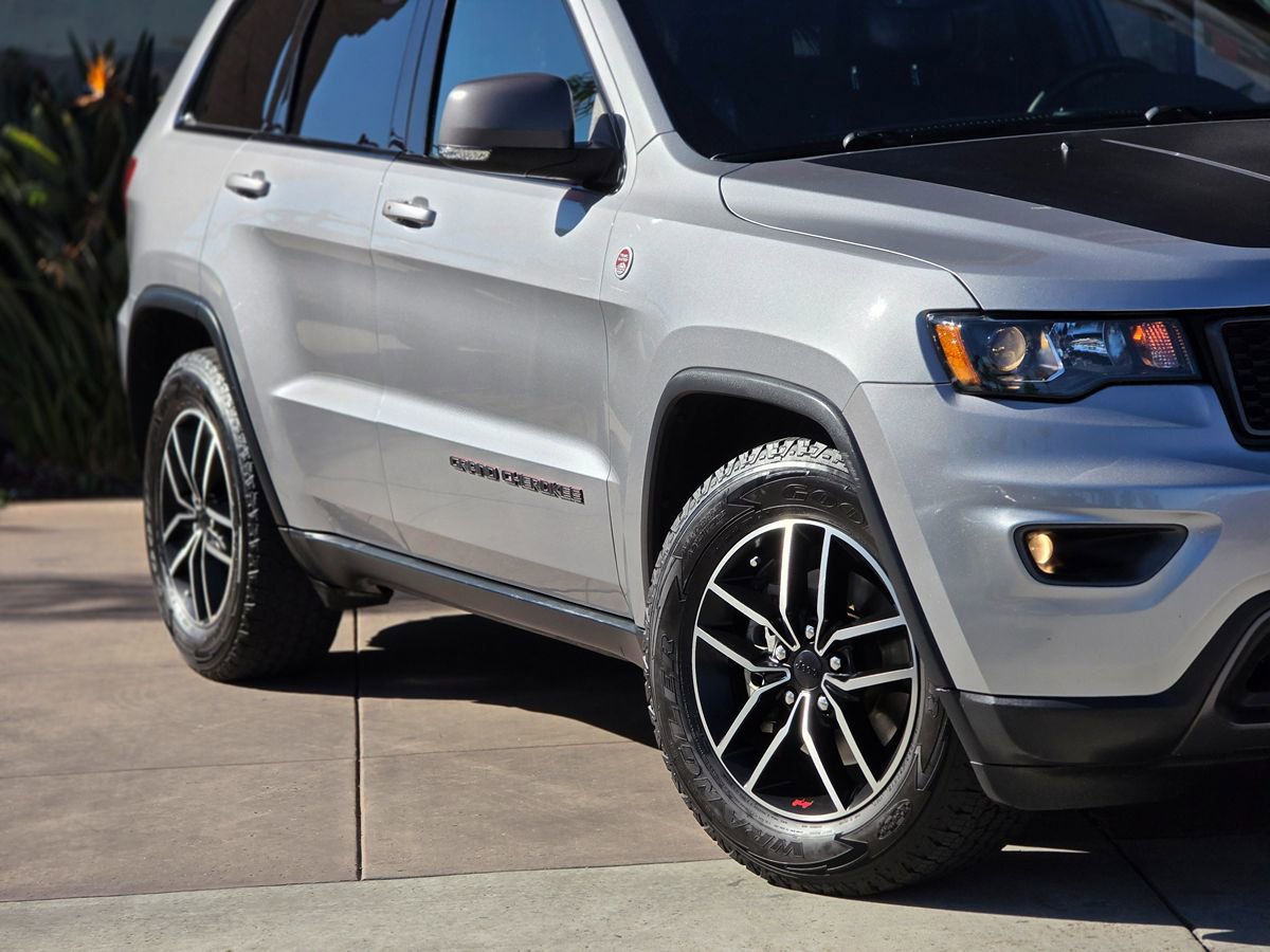 Used 2020 Jeep Grand Cherokee Trailhawk AWD/4WD image 4