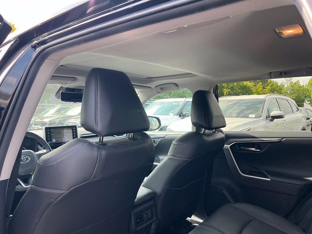 Used 2019 Toyota RAV4 Limited w/ Advanced Technology Package AWD/4WD image 9