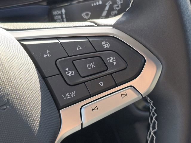 Used 2023 Volkswagen Taos SE w/ Panoramic Sunroof Package image 14