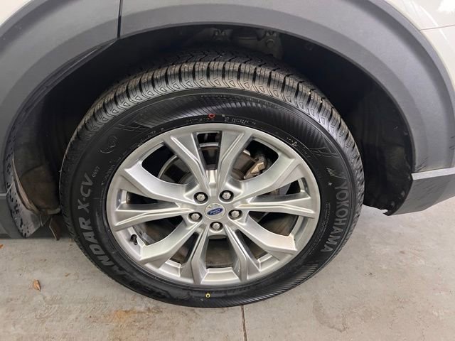 Used 2020 Ford Explorer XLT w/ Equipment Group 202A image 23